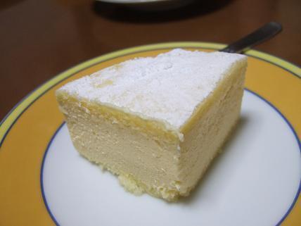 パリ16区(1/4カット).JPG