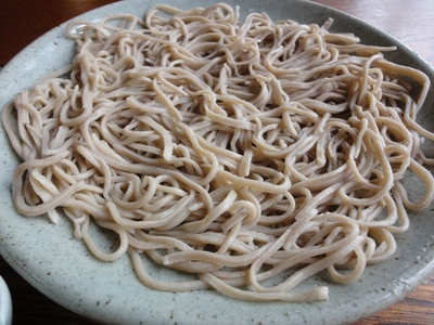 手打ち・手切りのお蕎麦。.JPG