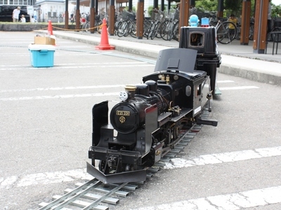 駐車場ではミニSL。.JPG